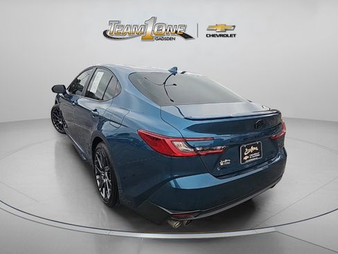 Used 2025 Toyota Camry SE image 7