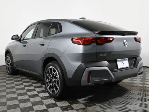 Certified 2025 BMW X2 xDrive28i w/ Technology Package image 5