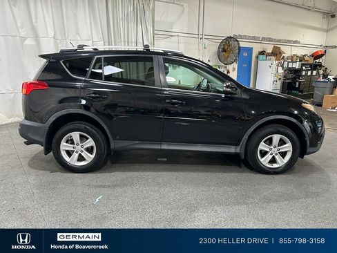 Used 2013 Toyota RAV4 XLE AWD/4WD image 9