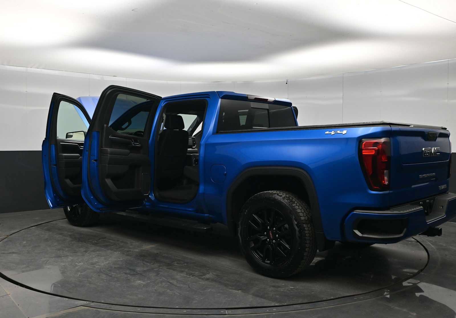 Used 2024 GMC Sierra 1500 Elevation w/ Preferred Package AWD/4WD image 45