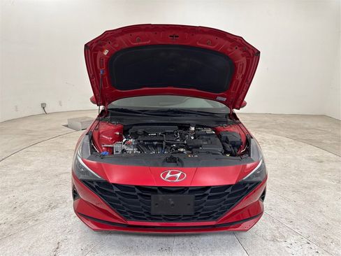 Used 2021 Hyundai Elantra SEL image 15