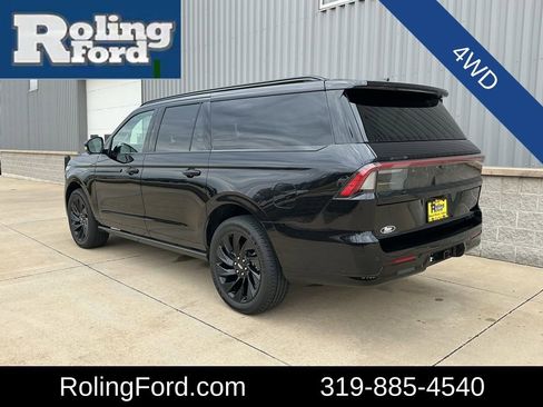 Used 2025 Lincoln Navigator L Reserve w/ Jet Appearance Package AWD/4WD image 3