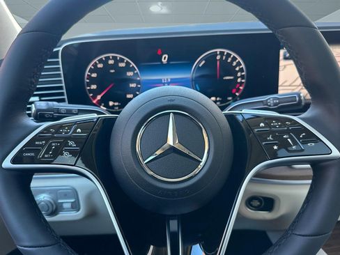New 2026 Mercedes-Benz GLE 450e 4MATIC image 16