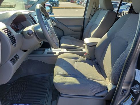 Used 2019 Nissan Frontier SV image 13