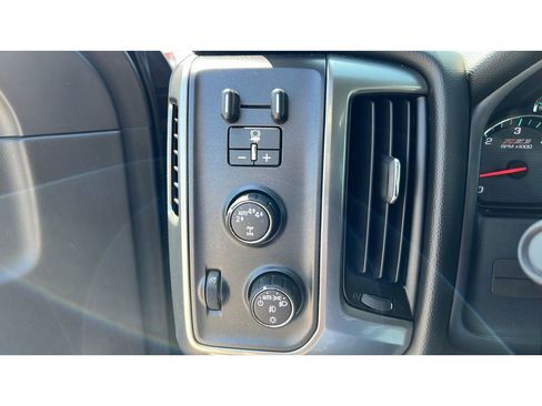 Certified 2017 Chevrolet Silverado 1500 LT w/ All Star Edition AWD/4WD image 23