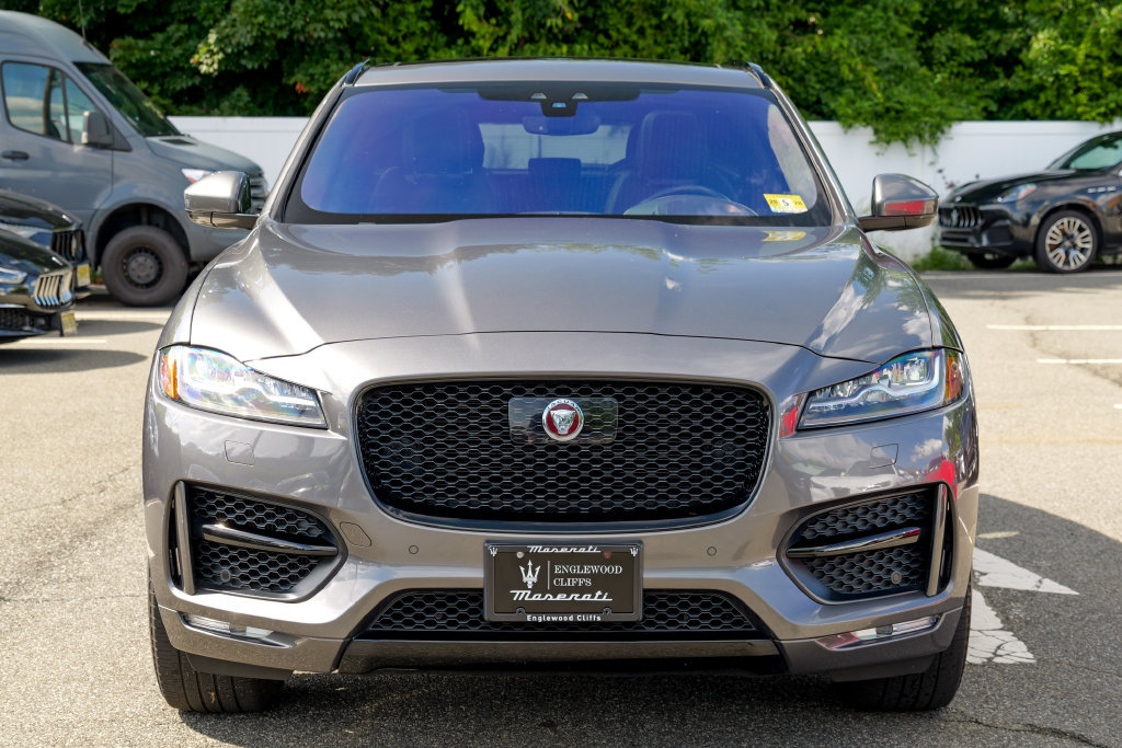 Used 2019 Jaguar F-PACE R-Sport AWD/4WD image 2