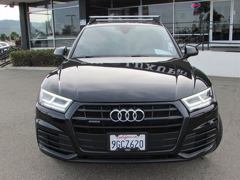 Used 2019 Audi Q5 2.0T Premium Plus w/ Premium Plus Package AWD/4WD image 2
