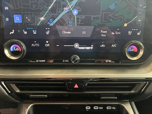 Used 2024 Lexus TX 350 AWD image 23