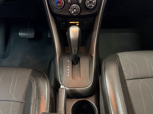 Used 2018 Chevrolet Trax LT w/ Redline Edition image 15