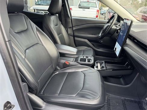 Used 2025 Ford Mustang Mach-E Premium w/ Interior Protection Package image 30