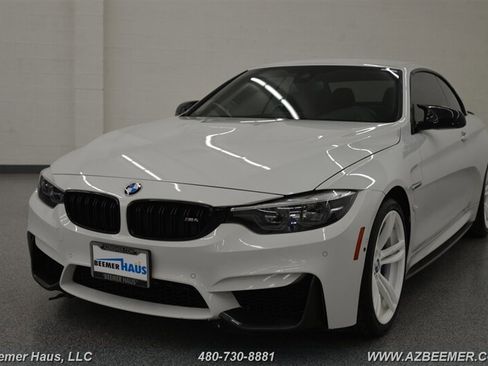 Used 2018 BMW M4 Convertible image 1