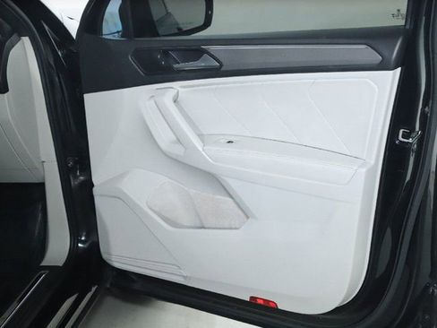 Used 2024 Volkswagen Tiguan SE R-Line AWD/4WD image 35