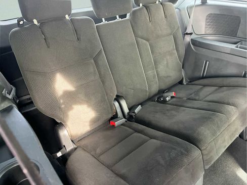 Used 2015 Dodge Grand Caravan SE w/ Quick Order Package 29E SE image 18