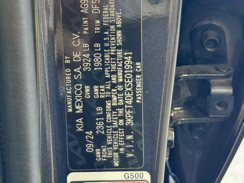 Used 2025 Kia K4 FWD image 12