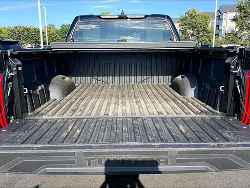 Used 2026 Toyota Tundra Limited AWD/4WD image 32