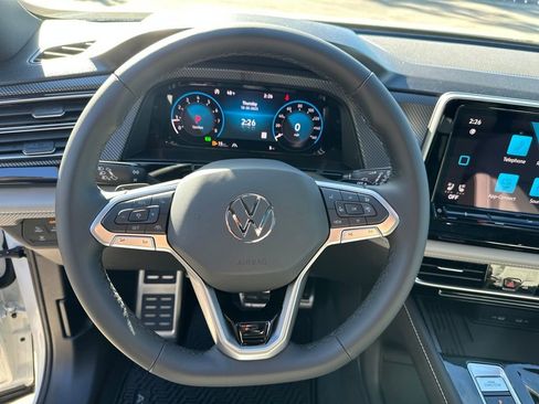 New 2026 Volkswagen Atlas Cross Sport SEL R-Line image 10