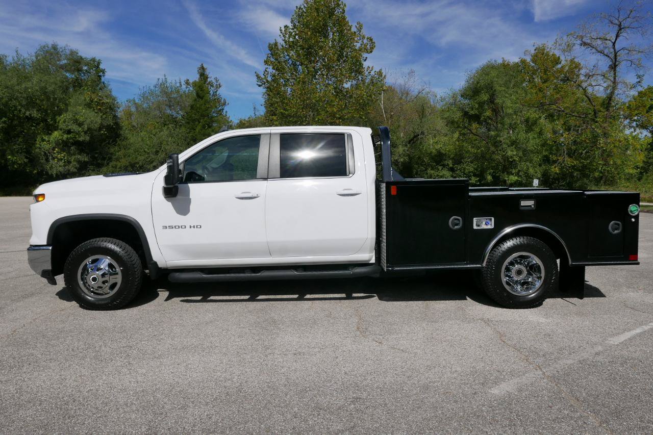 Used 2025 Chevrolet Silverado 3500 LT w/ Convenience Package AWD/4WD image 9