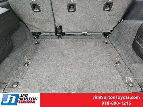 Used 2025 Jeep Wrangler Sport image 33