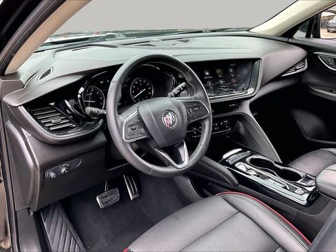 Used 2022 Buick Envision Essence w/ Sport Touring Package FWD image 18