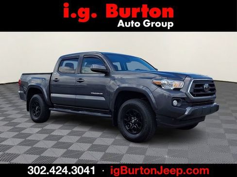Used 2022 Toyota Tacoma SR5 AWD/4WD image 1