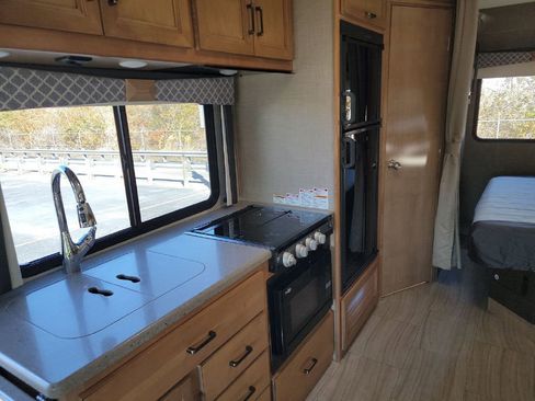 Used 2018 Mercedes-Benz Sprinter 3500 image 14