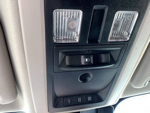 Used 2018 RAM 1500 Laramie image 23