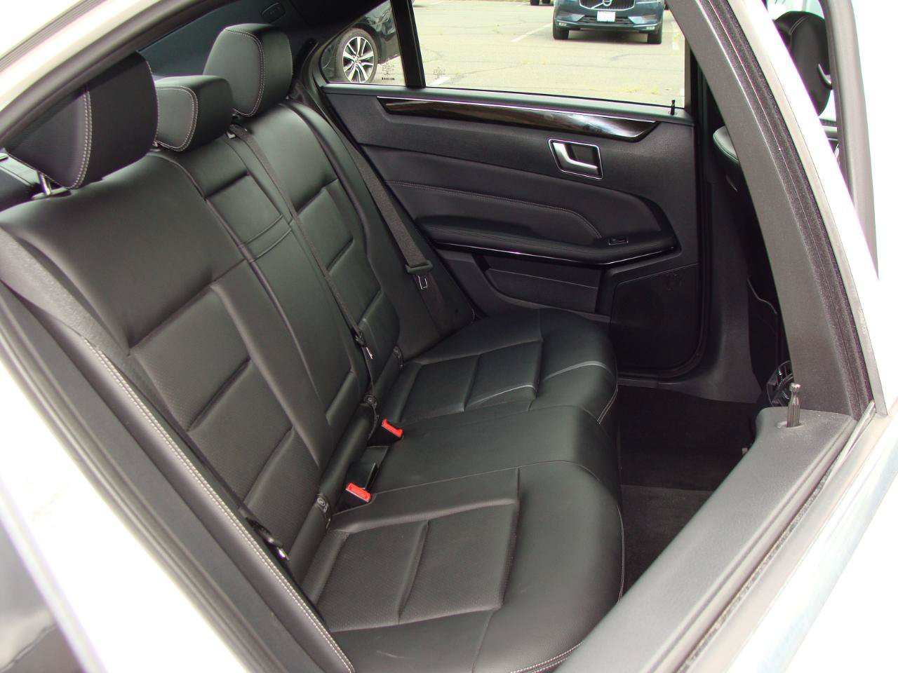 Used 2016 Mercedes-Benz E 350 4MATIC Sedan image 11
