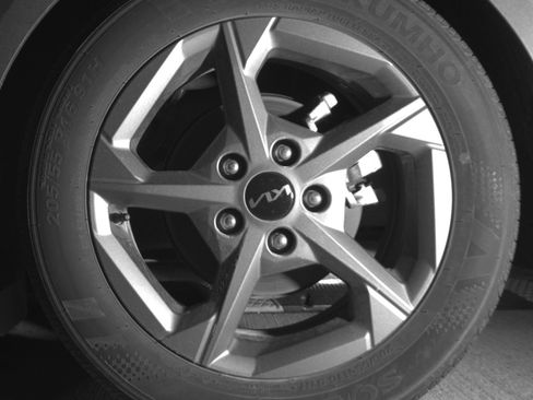 Used 2025 Kia K4 FWD image 14