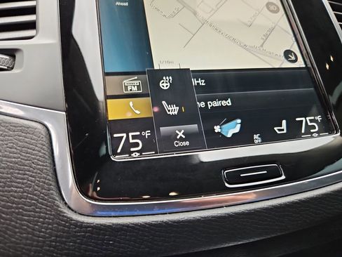 Used 2022 Volvo XC90 T5 Momentum image 18