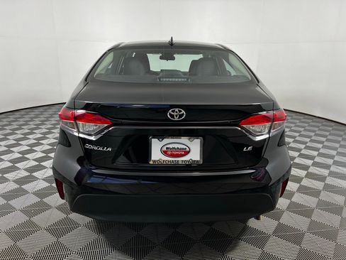 Certified 2025 Toyota Corolla LE image 6