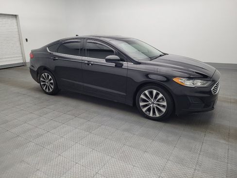 Used 2020 Ford Fusion SE image 11