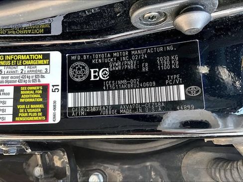 Used 2024 Toyota Camry SE FWD image 19