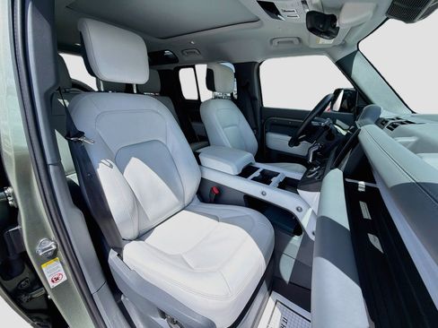 Certified 2025 Land Rover Defender 110 S AWD/4WD image 15