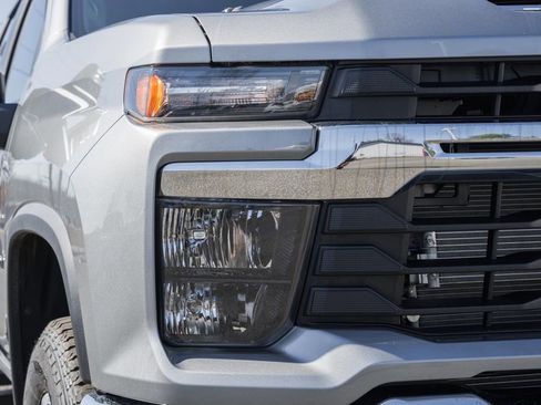 New 2026 Chevrolet Silverado 3500 LT AWD/4WD image 11