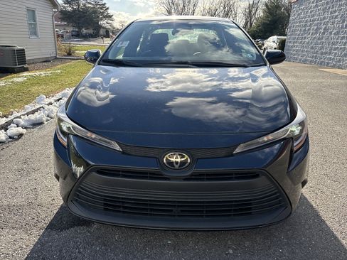 Used 2025 Toyota Corolla LE image 9