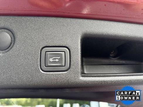 Certified 2022 Chevrolet Equinox RS w/ Infotainment Package image 14