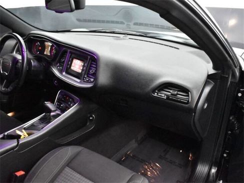 Used 2017 Dodge Challenger SXT w/ Blacktop Package image 17