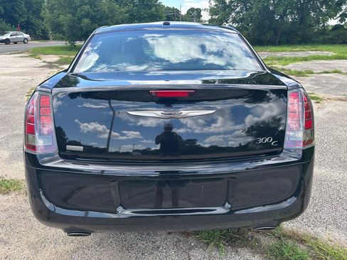 Used 2014 Chrysler 300 C AWD/4WD image 6