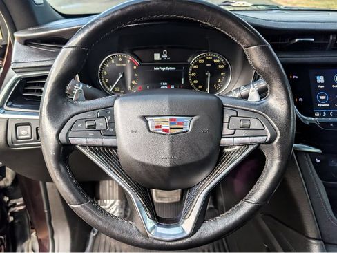 Used 2020 Cadillac XT6 Sport AWD/4WD image 19