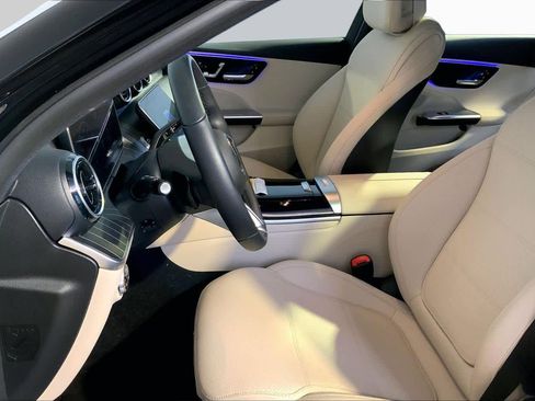 Used 2023 Mercedes-Benz C 300 4MATIC Sedan image 9