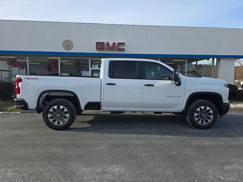 New 2026 Chevrolet Silverado 2500 Custom w/ Custom Value Package image 2