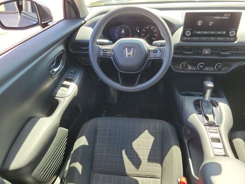Certified 2025 Honda HR-V LX image 14
