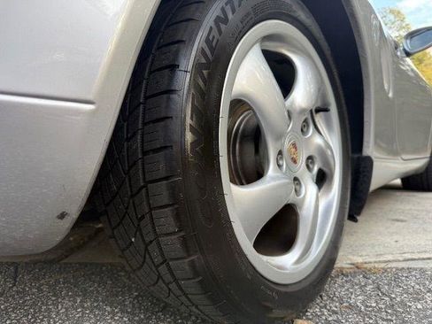 Used 2001 Porsche Boxster RWD image 21