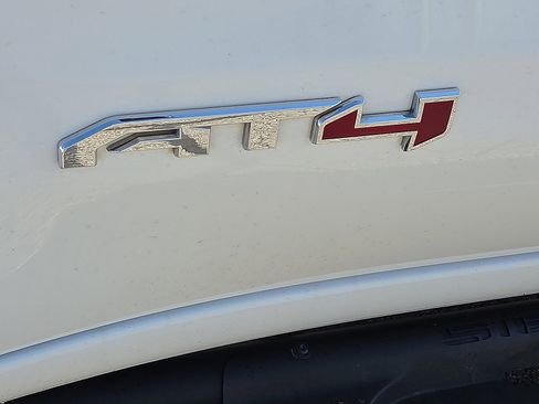 Used 2020 GMC Sierra 1500 AT4 w/ AT4 Premium Package image 8