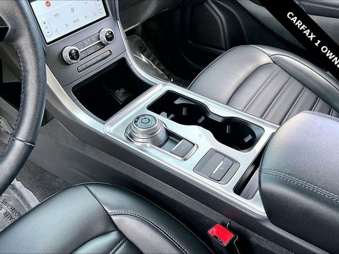 Used 2024 Ford Edge SEL image 17