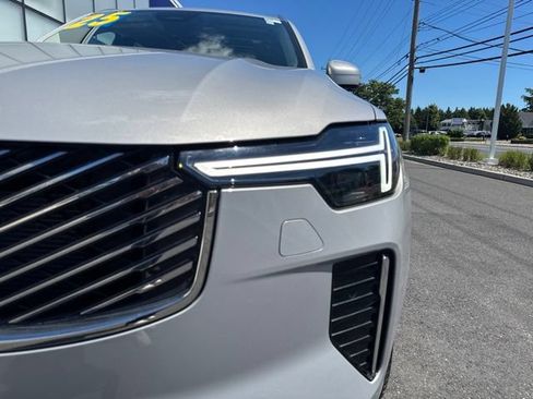 Certified 2025 Volvo XC90 B6 Plus AWD/4WD image 8
