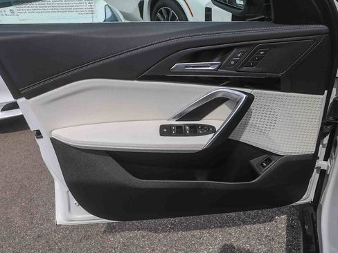 Used 2026 BMW X1 xDrive28i image 16