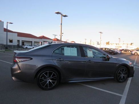 Certified 2021 Toyota Camry SE image 13