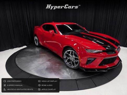 Used 2016 Chevrolet Camaro SS RWD image 1