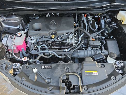 Used 2021 Toyota Sienna XLE image 30